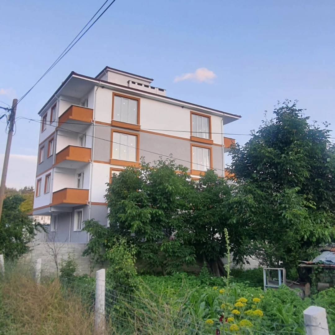 Yeşil alan içinde proje